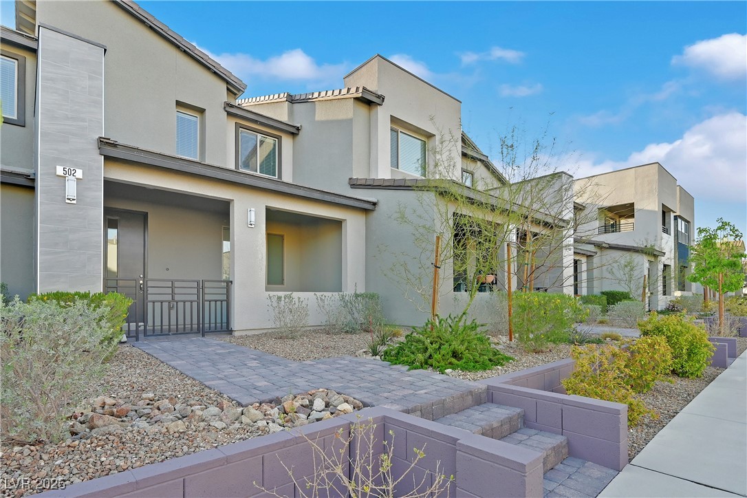 Properties 1 502 Sonoma Range Street