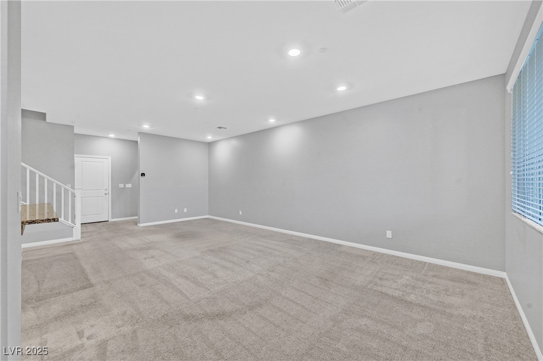 Properties 3 502 Sonoma Range Street
