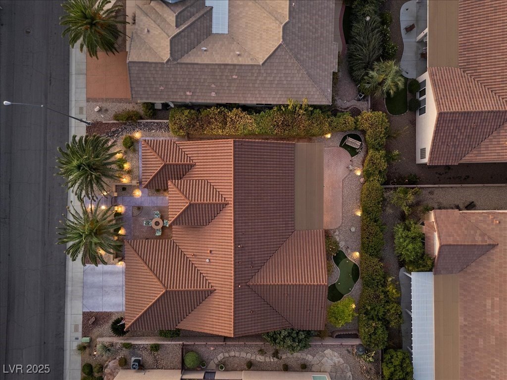 Henderson, Nevada 89044, United States, 2 Bedrooms Bedrooms, ,3 BathroomsBathrooms,Residential,Active,230899