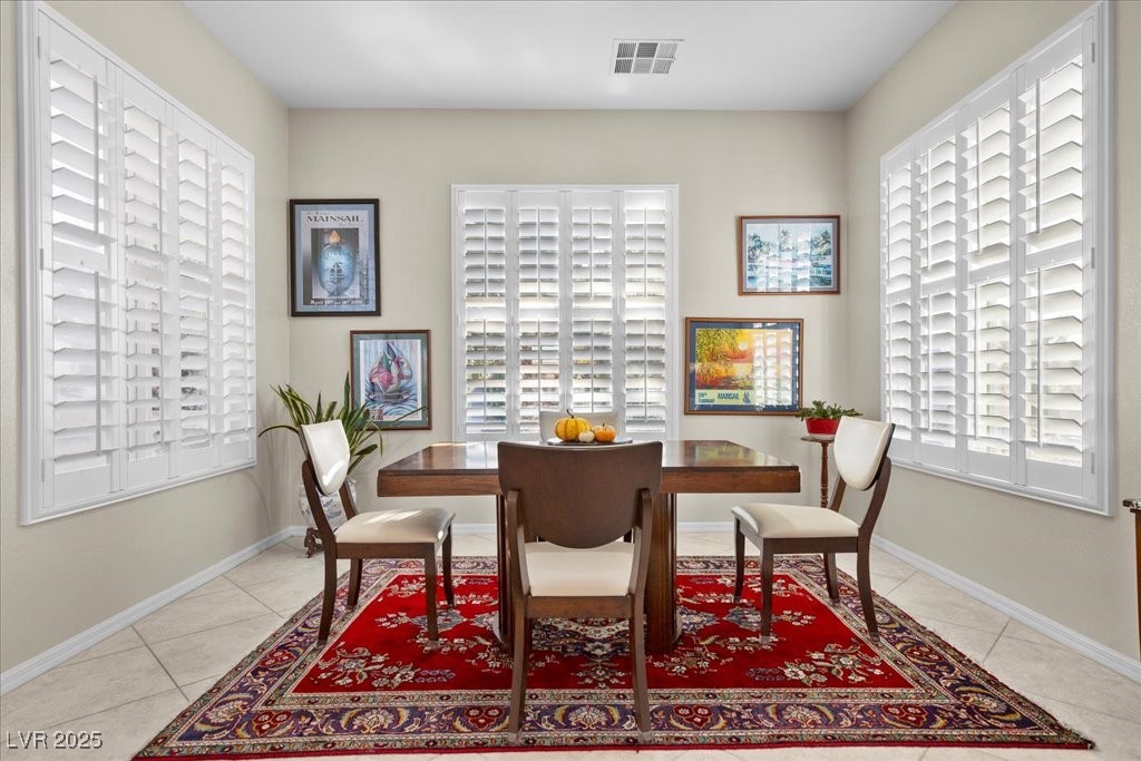 Henderson, Nevada 89044, United States, 2 Bedrooms Bedrooms, ,3 BathroomsBathrooms,Residential,Active,230899