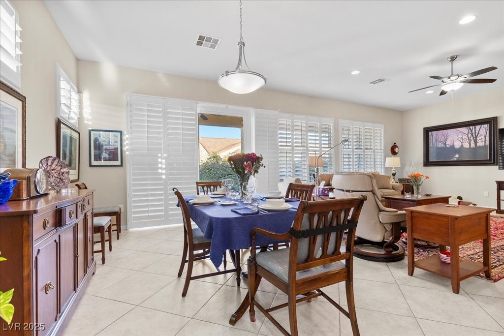 Henderson, Nevada 89044, United States, 2 Bedrooms Bedrooms, ,3 BathroomsBathrooms,Residential,Active,230899