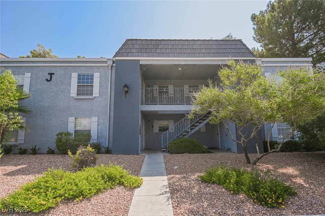 3823 S Maryland Parkway J7