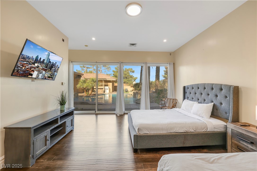 Las Vegas, Nevada 89118, United States, 6 Bedrooms Bedrooms, ,4 BathroomsBathrooms,Residential,Active,256393