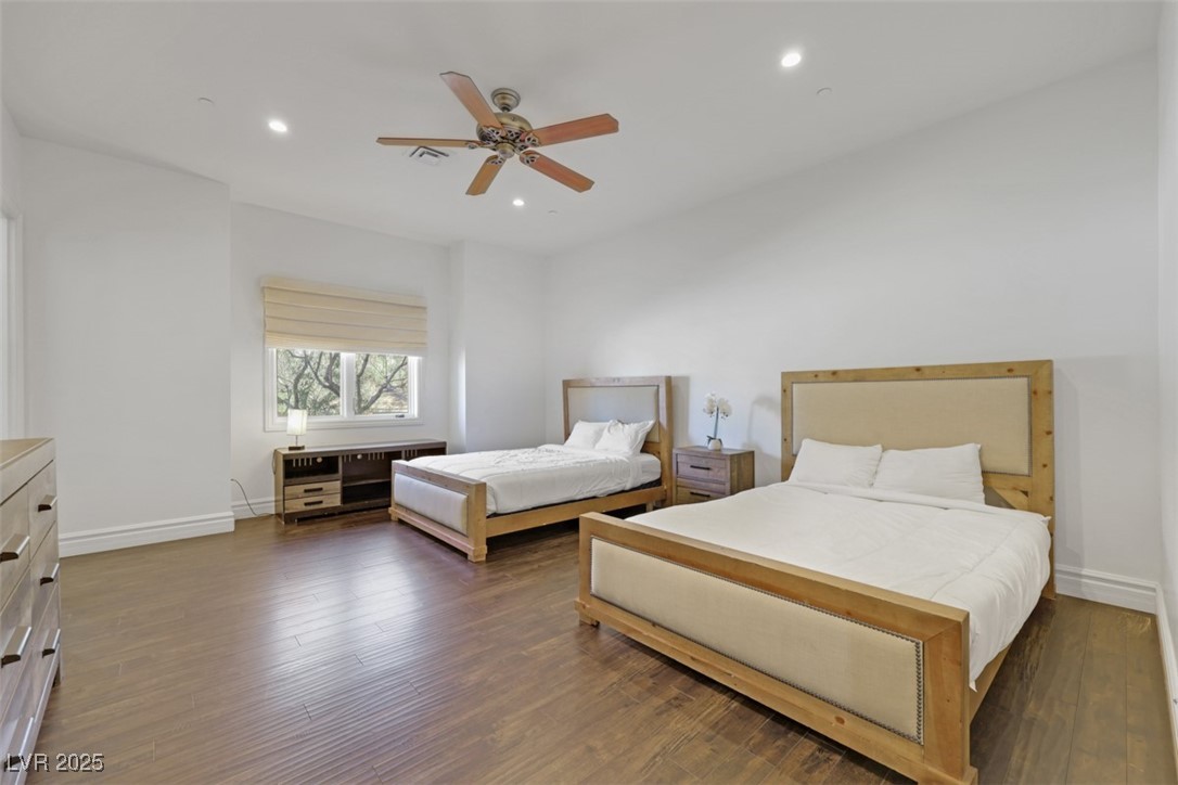 Las Vegas, Nevada 89118, United States, 6 Bedrooms Bedrooms, ,4 BathroomsBathrooms,Residential,Active,256393