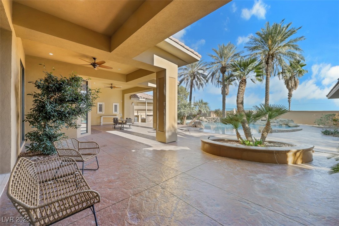 Las Vegas, Nevada 89118, United States, 6 Bedrooms Bedrooms, ,4 BathroomsBathrooms,Residential,Active,256393