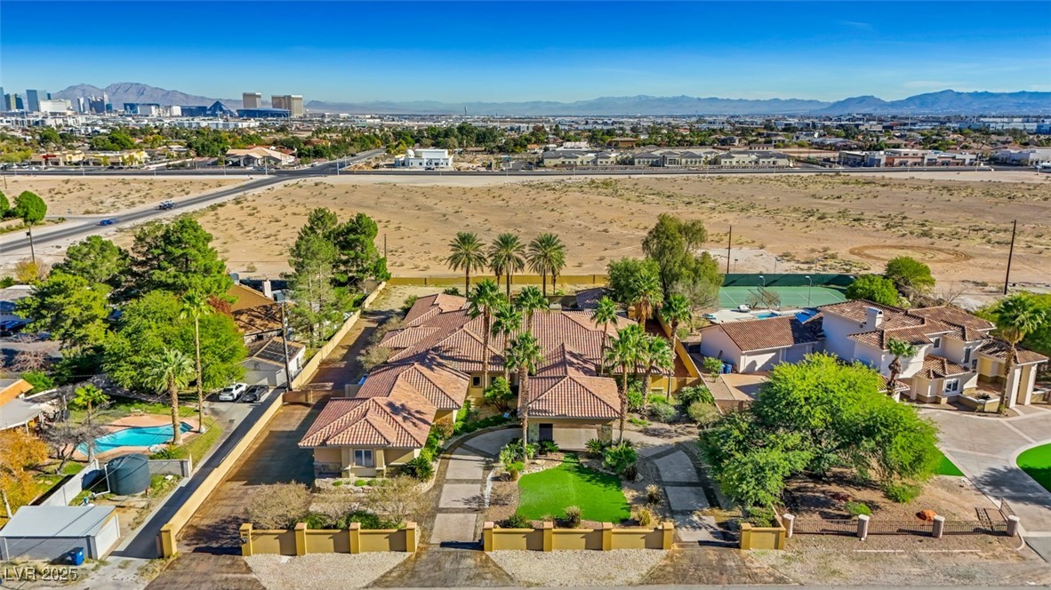 Las Vegas, Nevada 89118, United States, 6 Bedrooms Bedrooms, ,4 BathroomsBathrooms,Residential,Active,256393