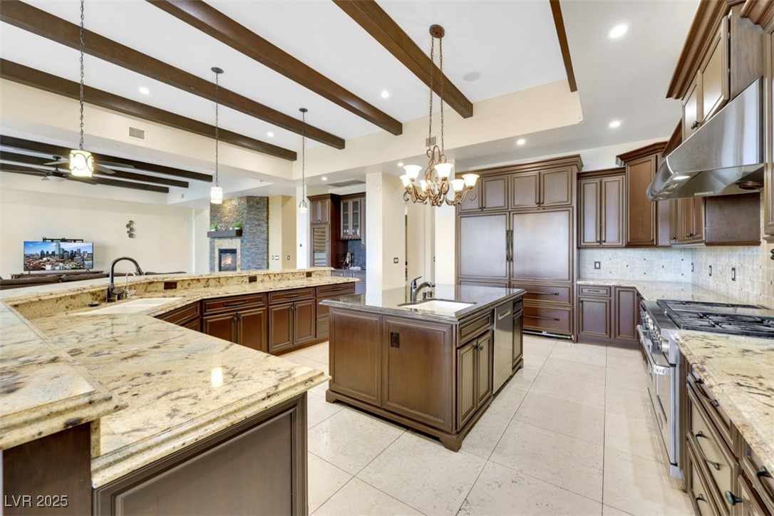 Las Vegas, Nevada 89118, United States, 6 Bedrooms Bedrooms, ,4 BathroomsBathrooms,Residential,Active,256393