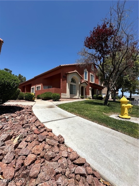 805 Desert Oak Court