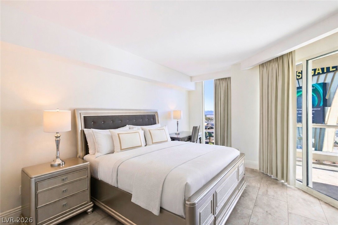 2857 Paradise Road 905