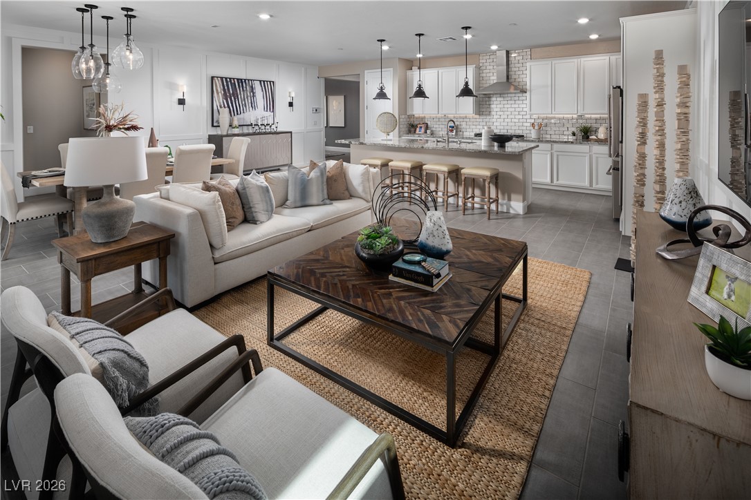 Properties 3 9609 Ruby Rust Lane