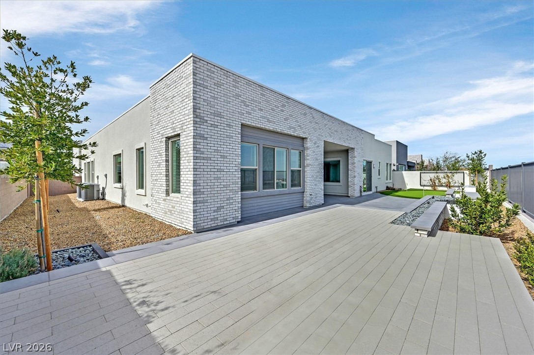 472 Sand Dune Arch Street