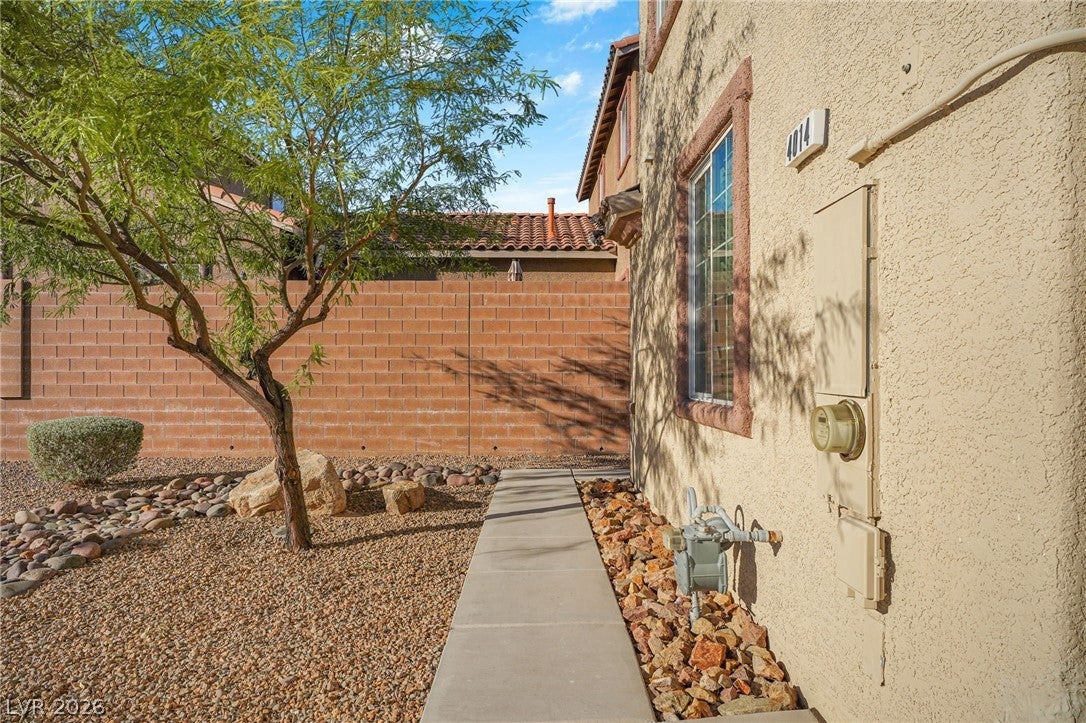 4014 Sparrow Rock Street