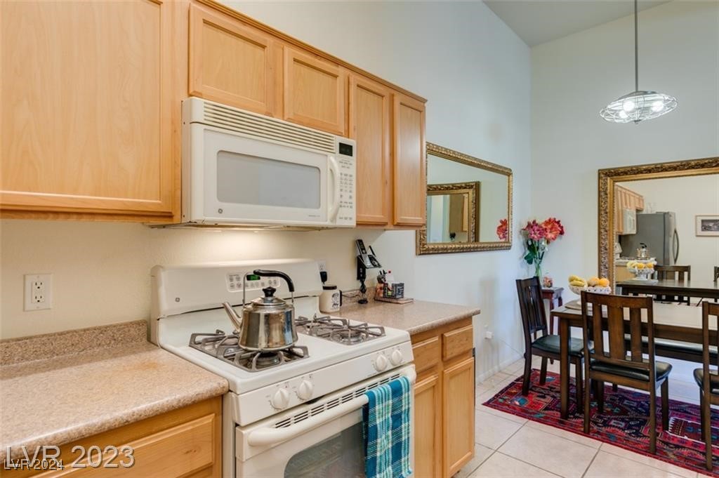 2305 W Horizon Ridge Parkway #2024, Henderson, Nevada image 16