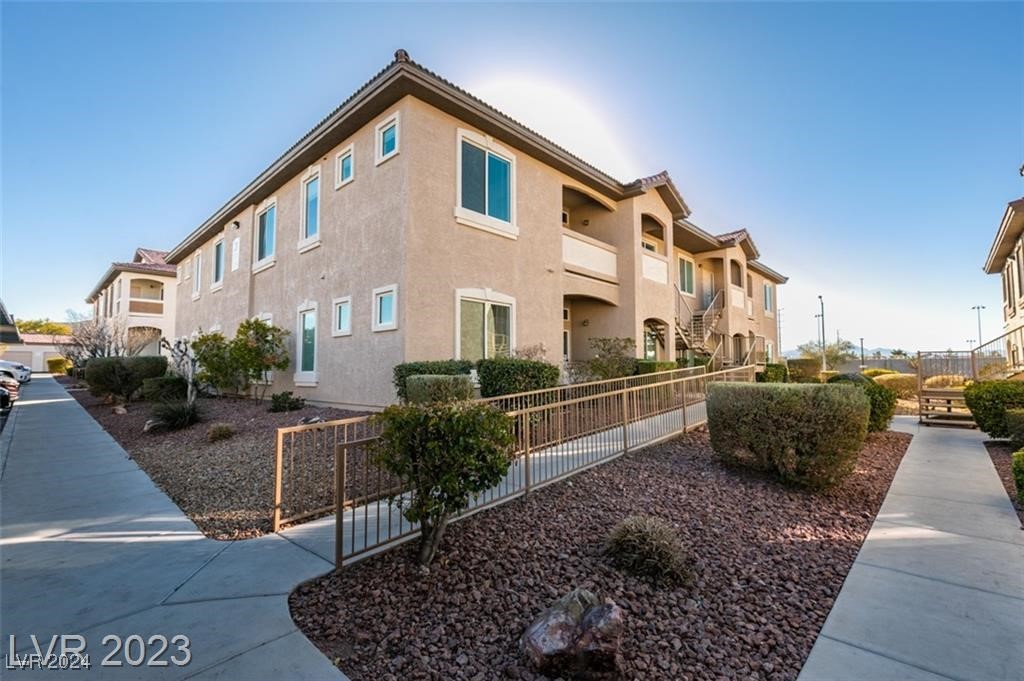 2305 W Horizon Ridge Parkway #2024, Henderson, Nevada image 37