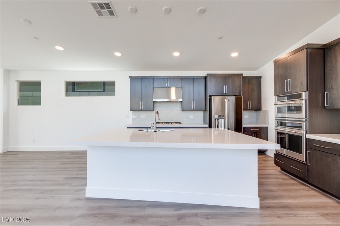 10340 Narrows Street