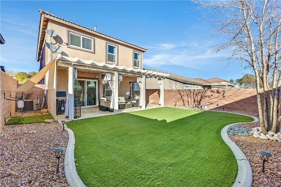 Las Vegas, Nevada 89138, United States, 3 Bedrooms Bedrooms, ,2 BathroomsBathrooms,Residential,Pending,11423