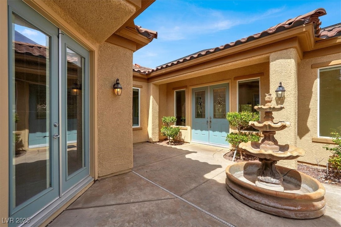 2318 Shorewood Hills Avenue, Henderson, Nevada image 2