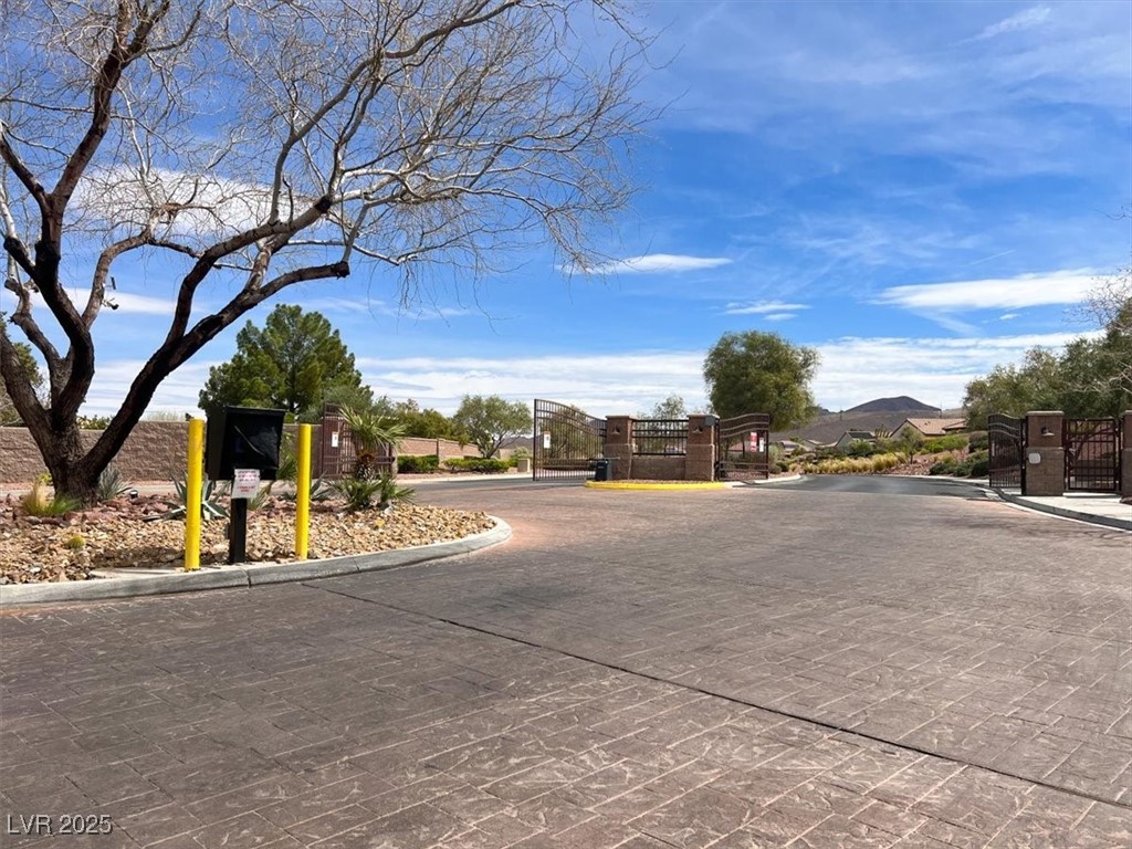 2318 Shorewood Hills Avenue, Henderson, Nevada image 37