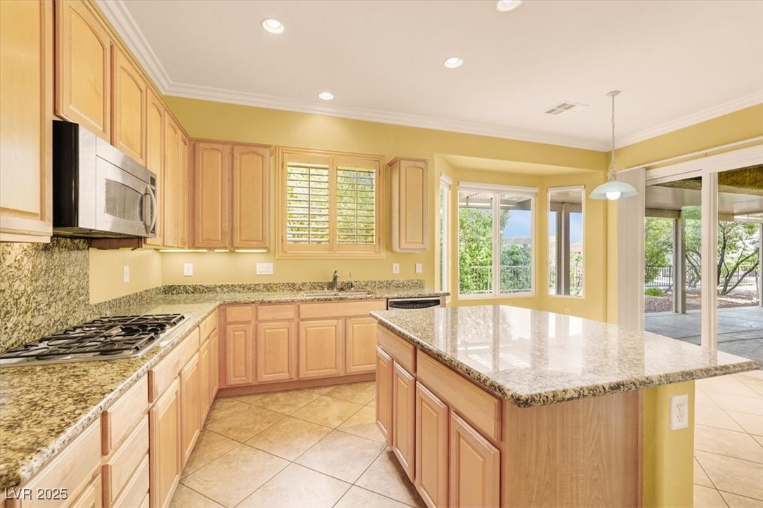 2318 Shorewood Hills Avenue, Henderson, Nevada image 9