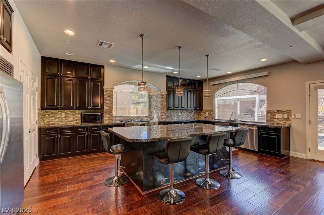 4235 Abernethy Forest Place