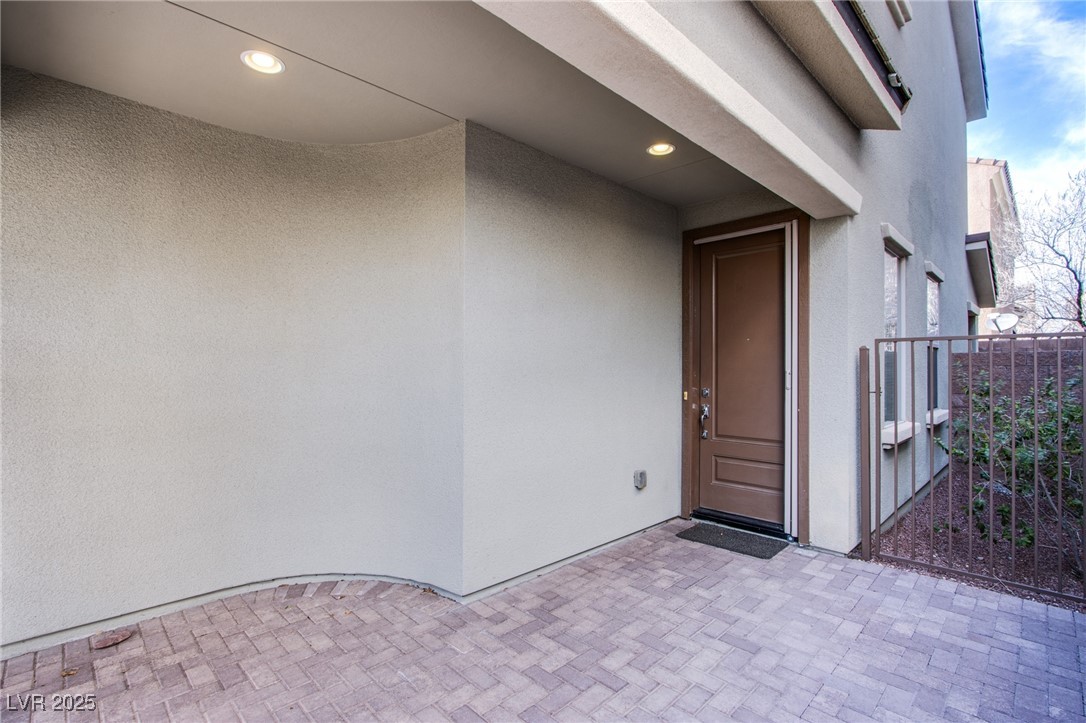11242 ALMADOR VISTA Court