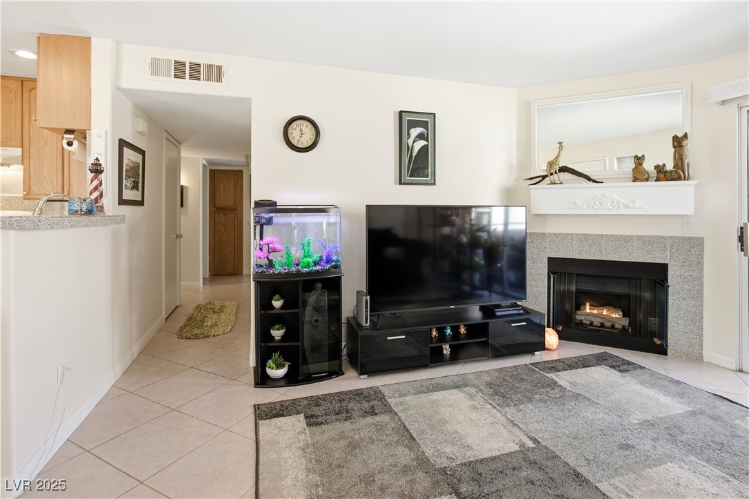 5206 Mandalay Springs Drive 204