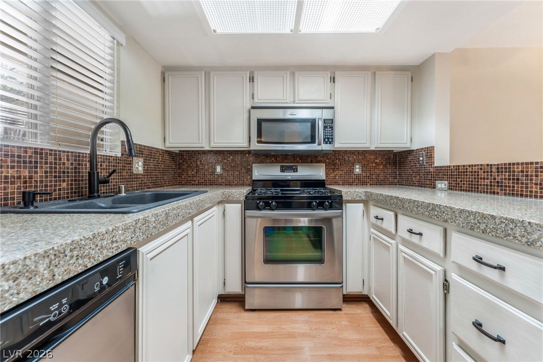 1901 Rio Canyon Court 102