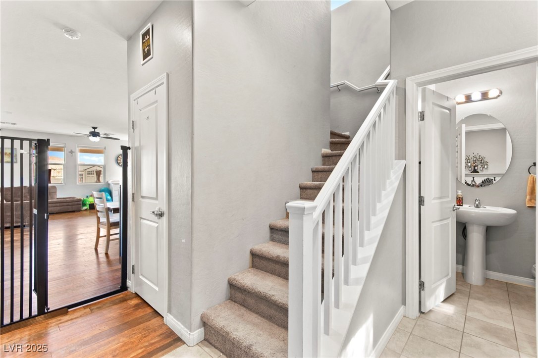 2672 Painted Mist Court, Las Vegas, Nevada image 4