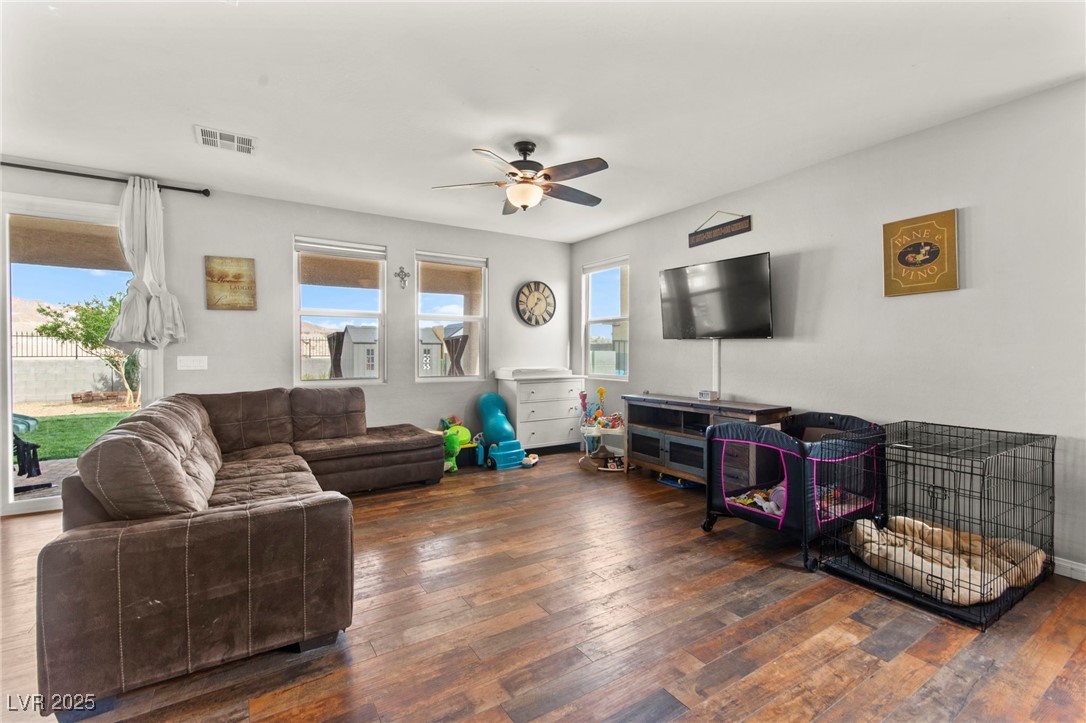 2672 Painted Mist Court, Las Vegas, Nevada image 9