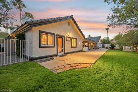 Tiny photo for 1700 Charles Lam Court, Las Vegas, NV 89117 (MLS # 2784771)