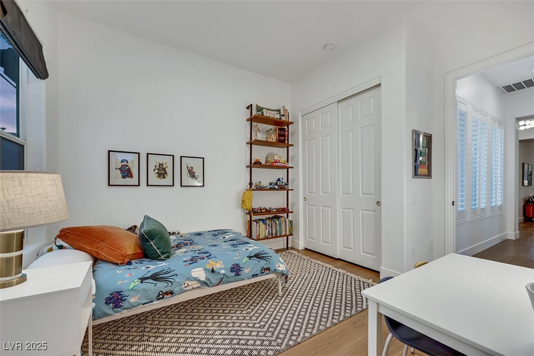 Las Vegas, Nevada 89138, United States, 4 Bedrooms Bedrooms, ,3 BathroomsBathrooms,Residential,Pending,109572