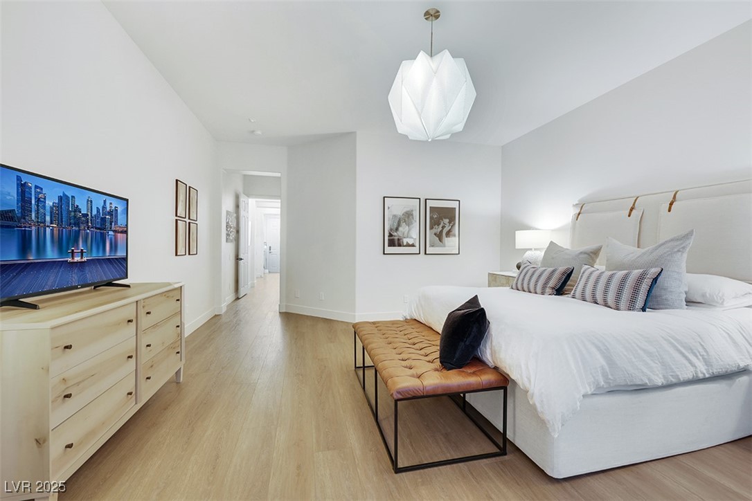 Las Vegas, Nevada 89138, United States, 4 Bedrooms Bedrooms, ,3 BathroomsBathrooms,Residential,Pending,109572