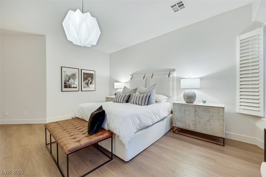 Las Vegas, Nevada 89138, United States, 4 Bedrooms Bedrooms, ,3 BathroomsBathrooms,Residential,Pending,109572