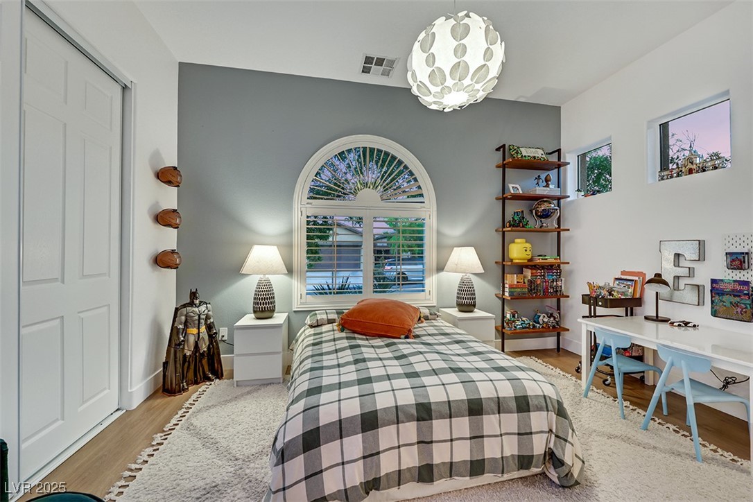 Las Vegas, Nevada 89138, United States, 4 Bedrooms Bedrooms, ,3 BathroomsBathrooms,Residential,Pending,109572