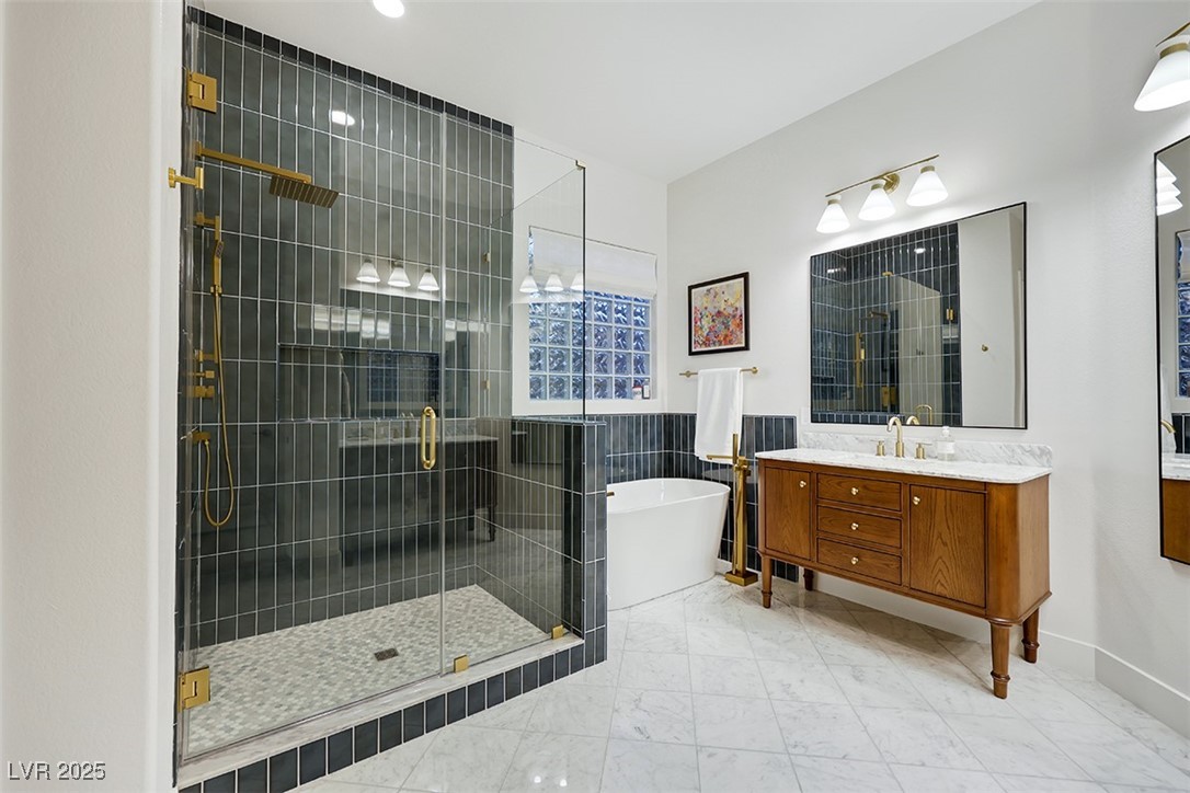 Las Vegas, Nevada 89138, United States, 4 Bedrooms Bedrooms, ,3 BathroomsBathrooms,Residential,Pending,109572