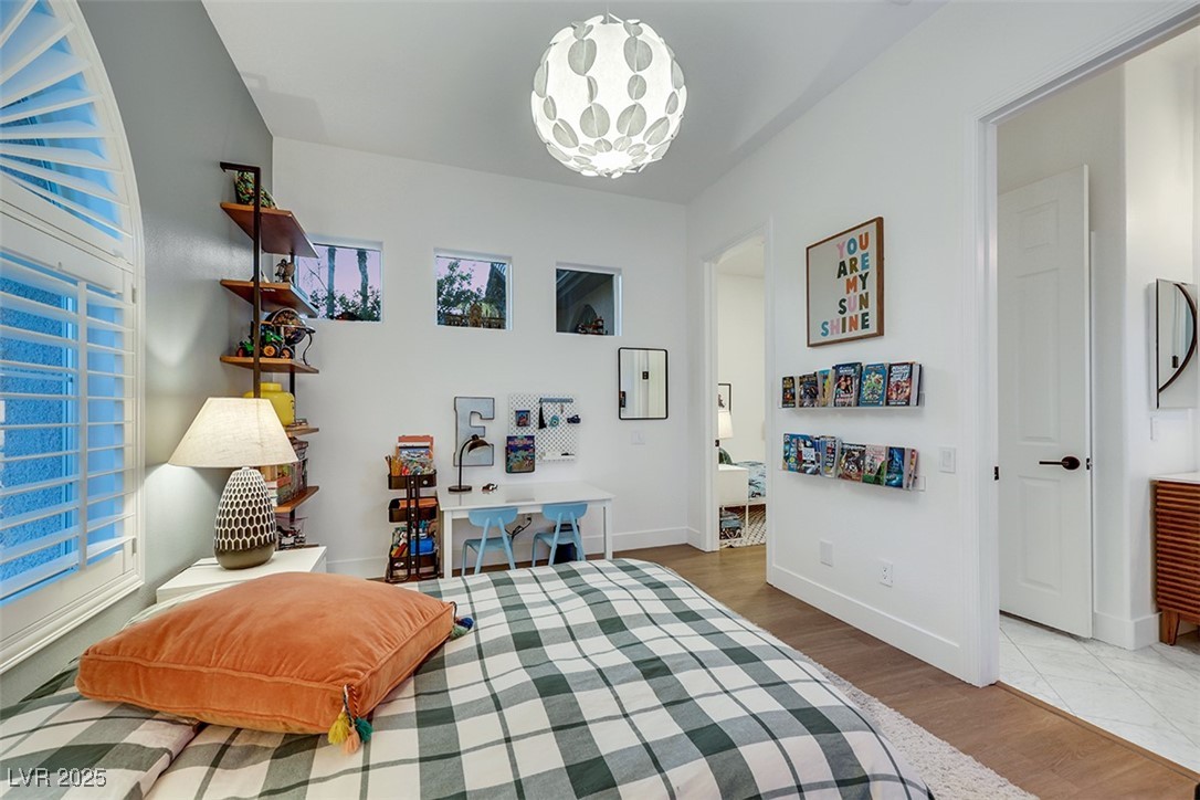 Las Vegas, Nevada 89138, United States, 4 Bedrooms Bedrooms, ,3 BathroomsBathrooms,Residential,Pending,109572