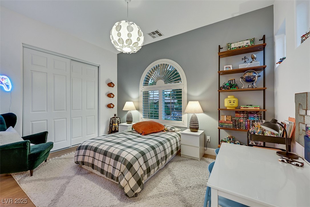 Las Vegas, Nevada 89138, United States, 4 Bedrooms Bedrooms, ,3 BathroomsBathrooms,Residential,Pending,109572