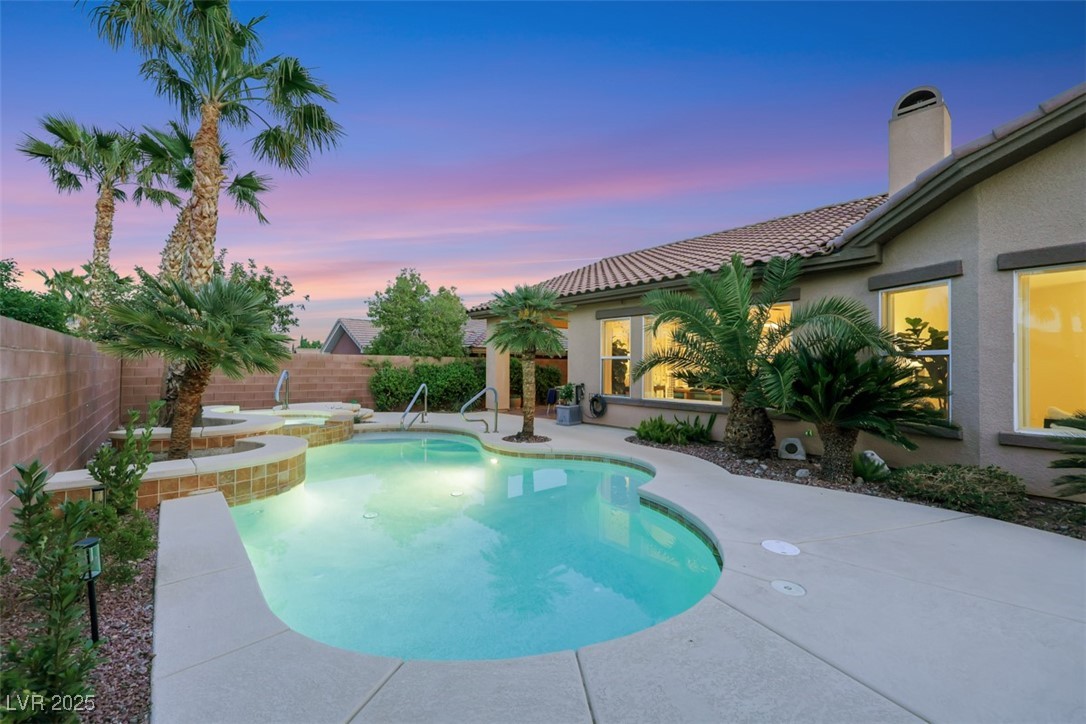 Las Vegas, Nevada 89138, United States, 4 Bedrooms Bedrooms, ,3 BathroomsBathrooms,Residential,Pending,109572