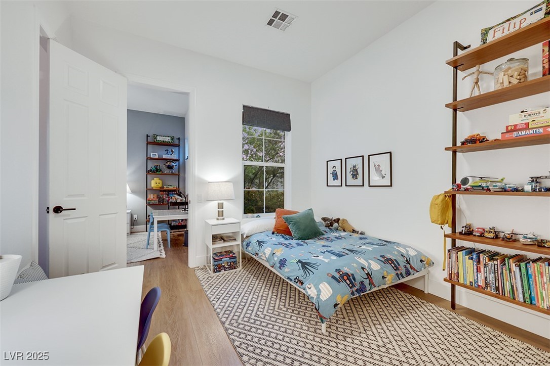 Las Vegas, Nevada 89138, United States, 4 Bedrooms Bedrooms, ,3 BathroomsBathrooms,Residential,Pending,109572