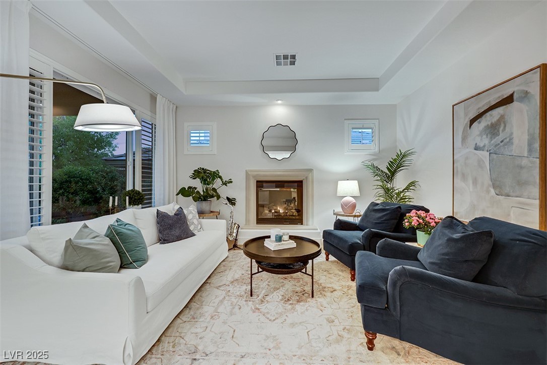 Las Vegas, Nevada 89138, United States, 4 Bedrooms Bedrooms, ,3 BathroomsBathrooms,Residential,Pending,109572