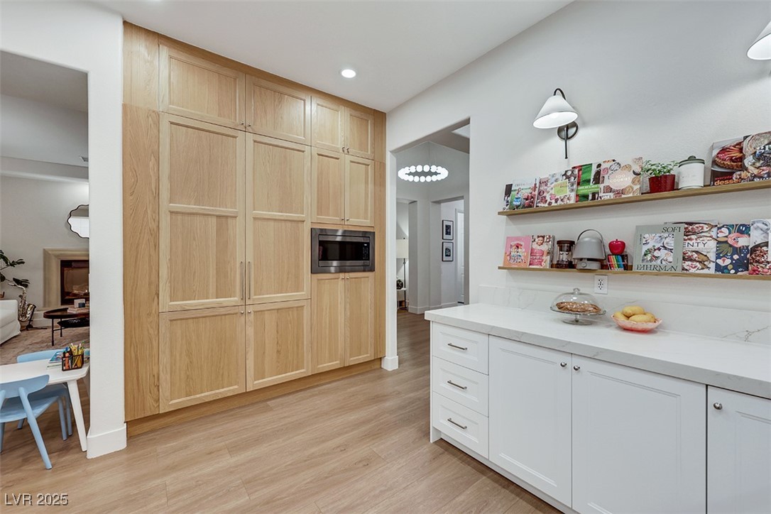 Las Vegas, Nevada 89138, United States, 4 Bedrooms Bedrooms, ,3 BathroomsBathrooms,Residential,Pending,109572