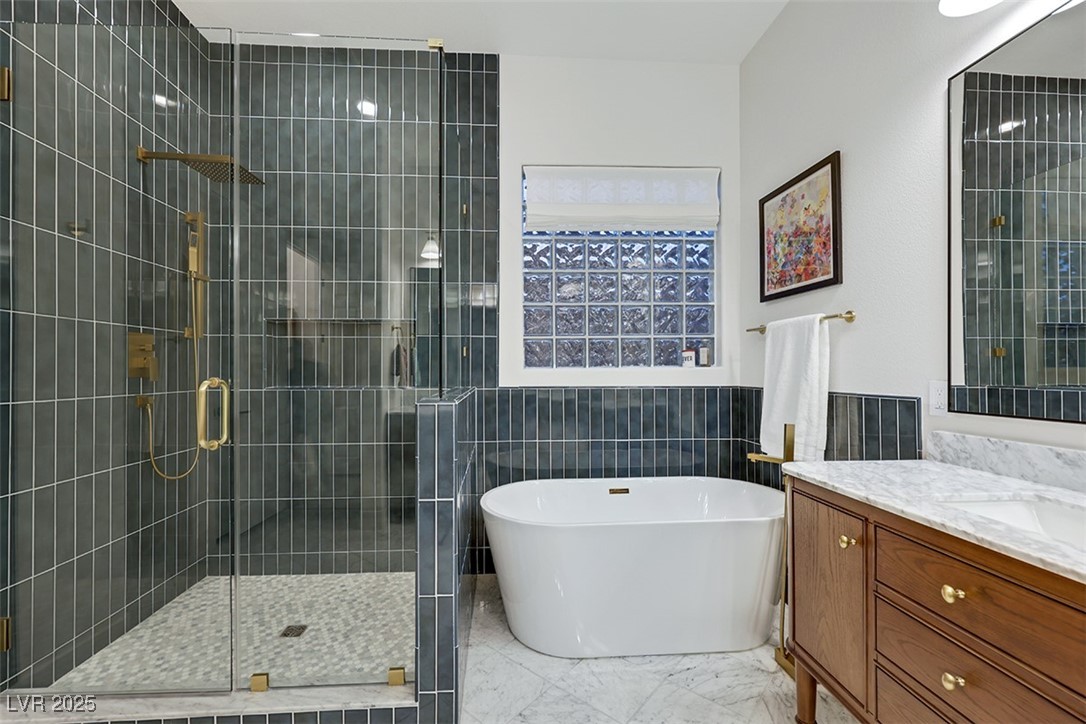 Las Vegas, Nevada 89138, United States, 4 Bedrooms Bedrooms, ,3 BathroomsBathrooms,Residential,Pending,109572