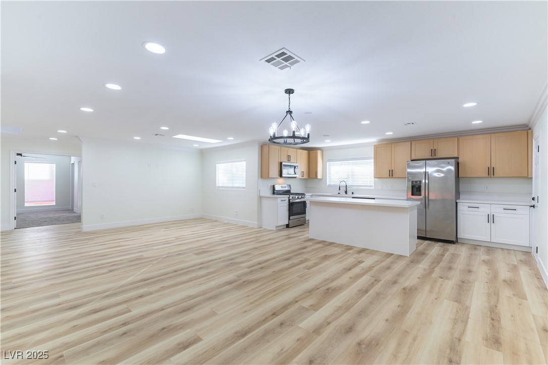 1571 Pawnee Drive