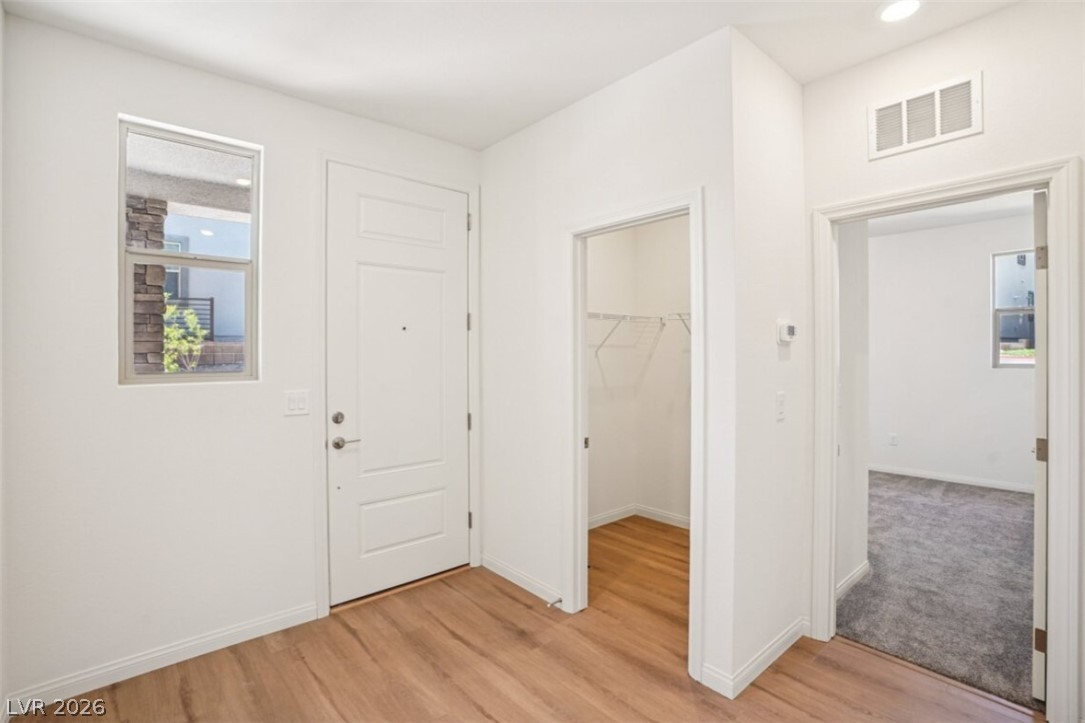 11695 Ashy Storm Avenue