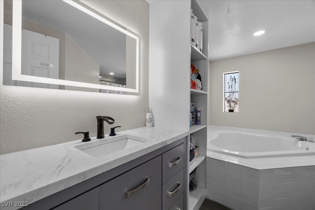 Pahrump, Nevada 89048, United States, 3 Bedrooms Bedrooms, ,2 BathroomsBathrooms,Residential,Active,158497