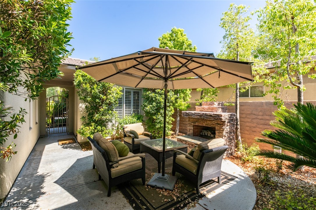 46 Fountainhead Circle