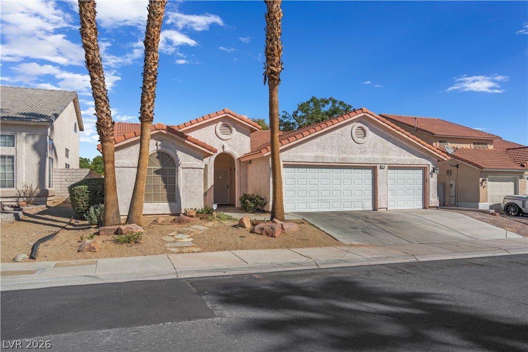6576 Goldencreek Way