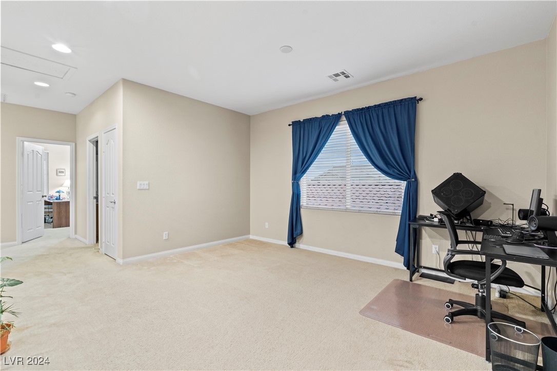 Las Vegas, Nevada 89178, United States, 5 Bedrooms Bedrooms, ,3 BathroomsBathrooms,Residential,Active,42324