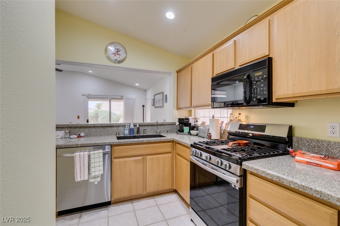 2136 Eagle Sticks Dr. Drive, Henderson, Nevada image 11