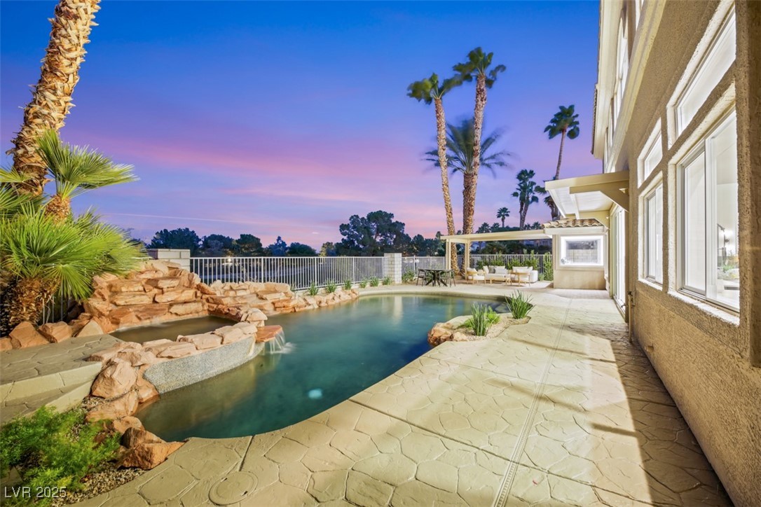 62 Incline Village Court, Henderson, Nevada image 3